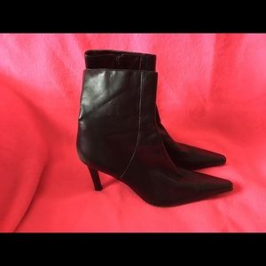 Ralph Lauren Black Leather Stiletto Boots Size 9B